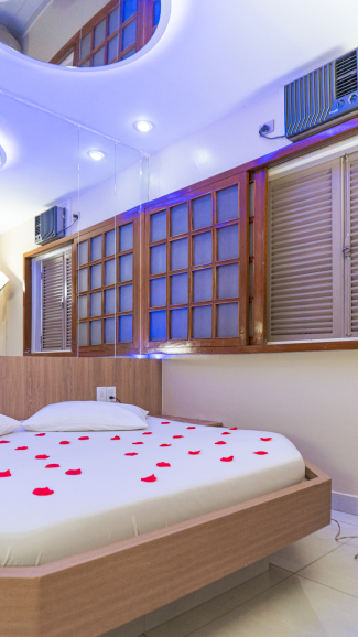 Mulher realizando procedimento